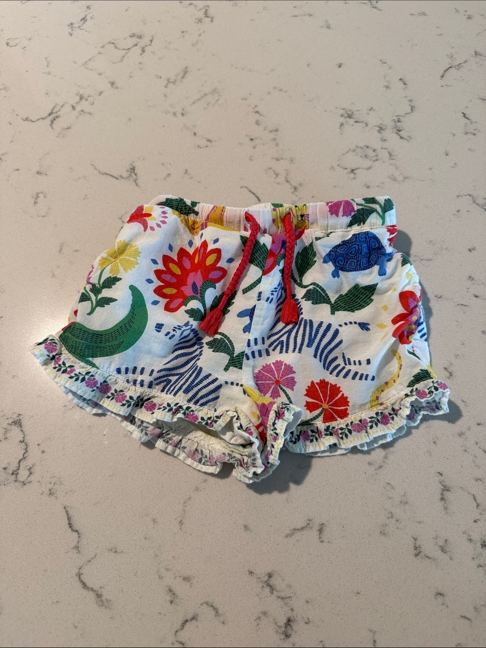 Mini Boden Girls White Floral/animal Print pull on Shorts with Ruffle 3T